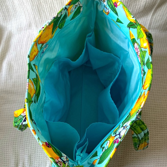 Vera Bradley Outlet Large Vera Tote - Lemon Grove - Picture 3 of 3